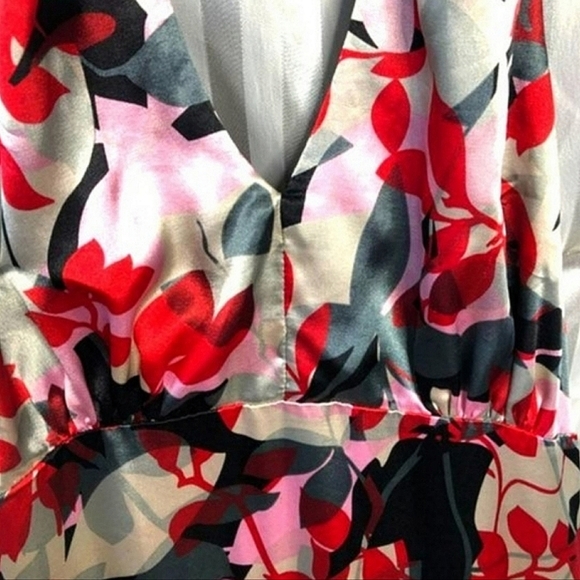 Satiny maxi dress red woman's size 6-8 Red, grey & black - Picture 6 of 12